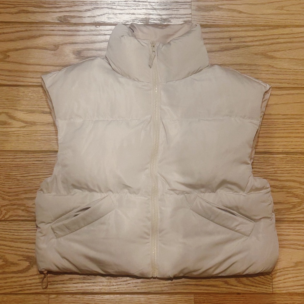 cropped puffer vest
